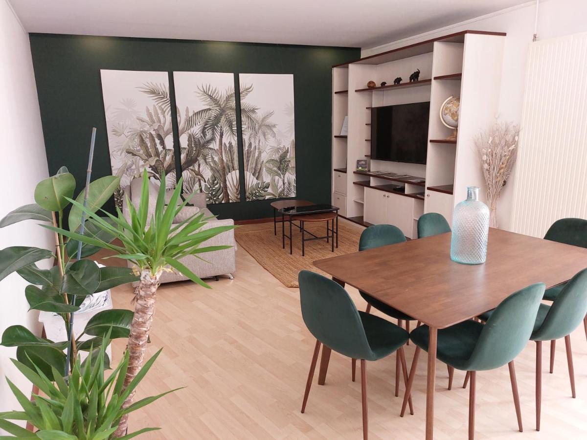 Le Peyrot*** Coeur De Ville 55M² Avec Patio Rodez Buitenkant foto